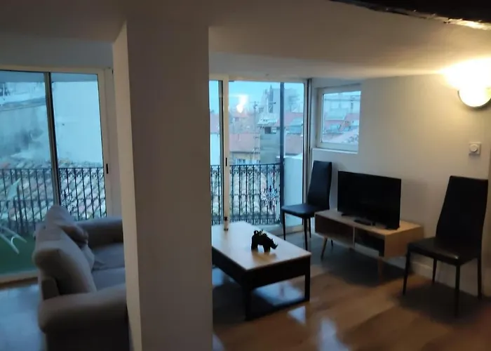 Le Nid Du Voyageur, Petit Cocon Sur Les Toits Безье